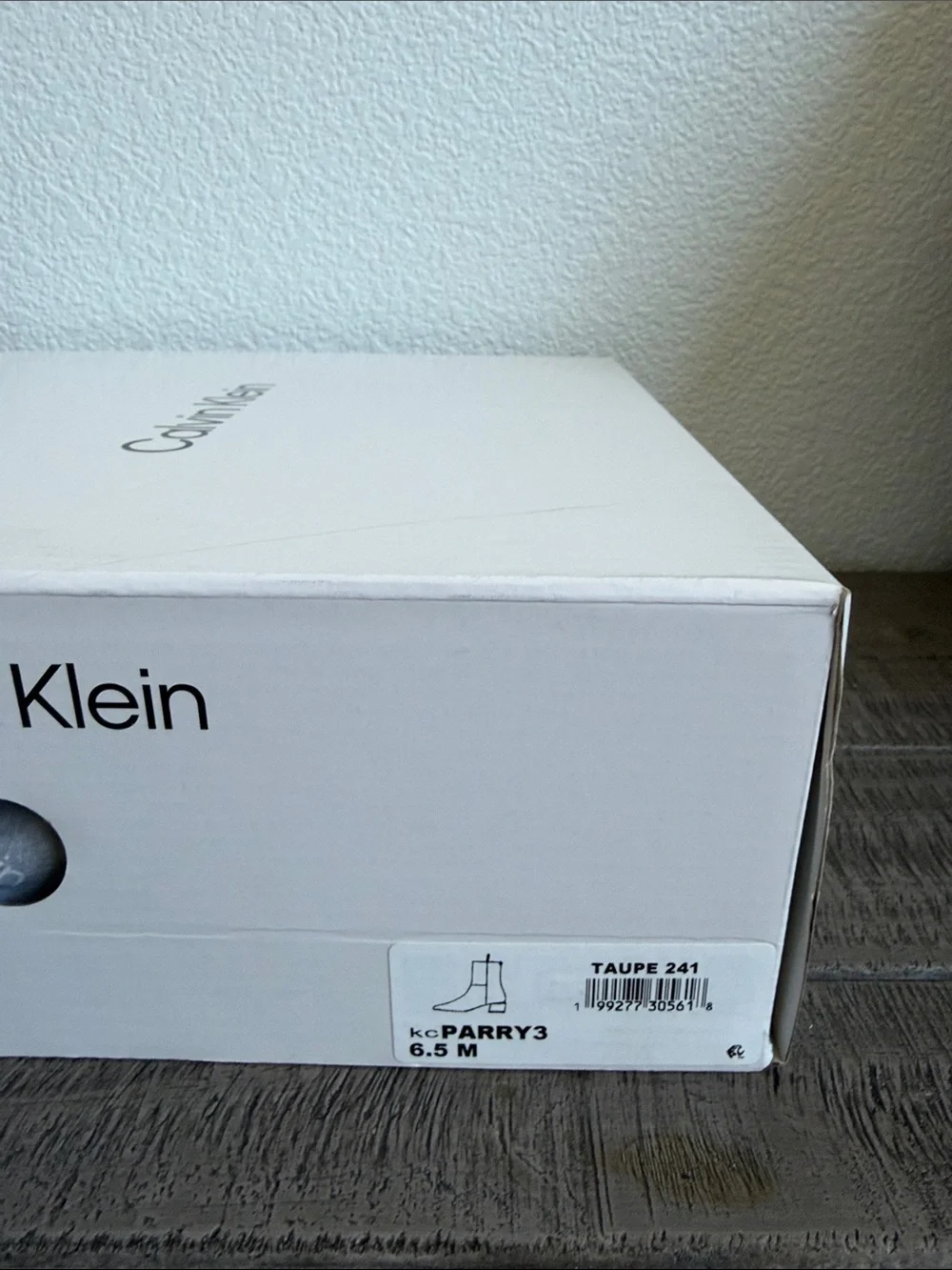 Calvin Klein Women’s Parry Block Heel Ankle Bootie NIB